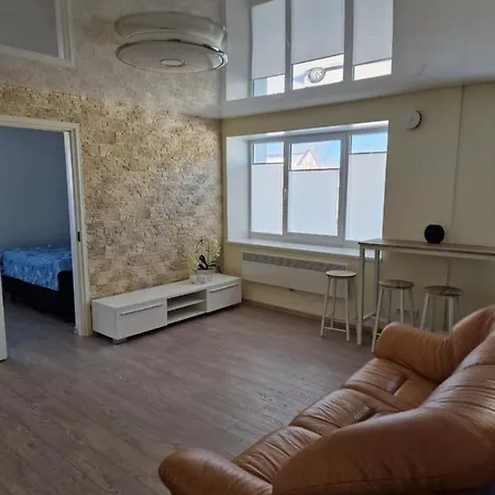 Kesklinnas Avar Ja Renoveeritud Korter Apartment Parnu